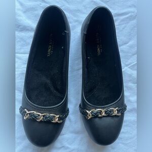 Alexis Bendel Black Ballerina Flats with Gold Chain Detail- Size 7